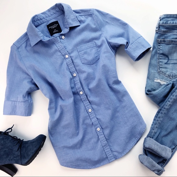 American Eagle Outfitters Tops - American Eagle Short Sleeve Chambray Button Shirt